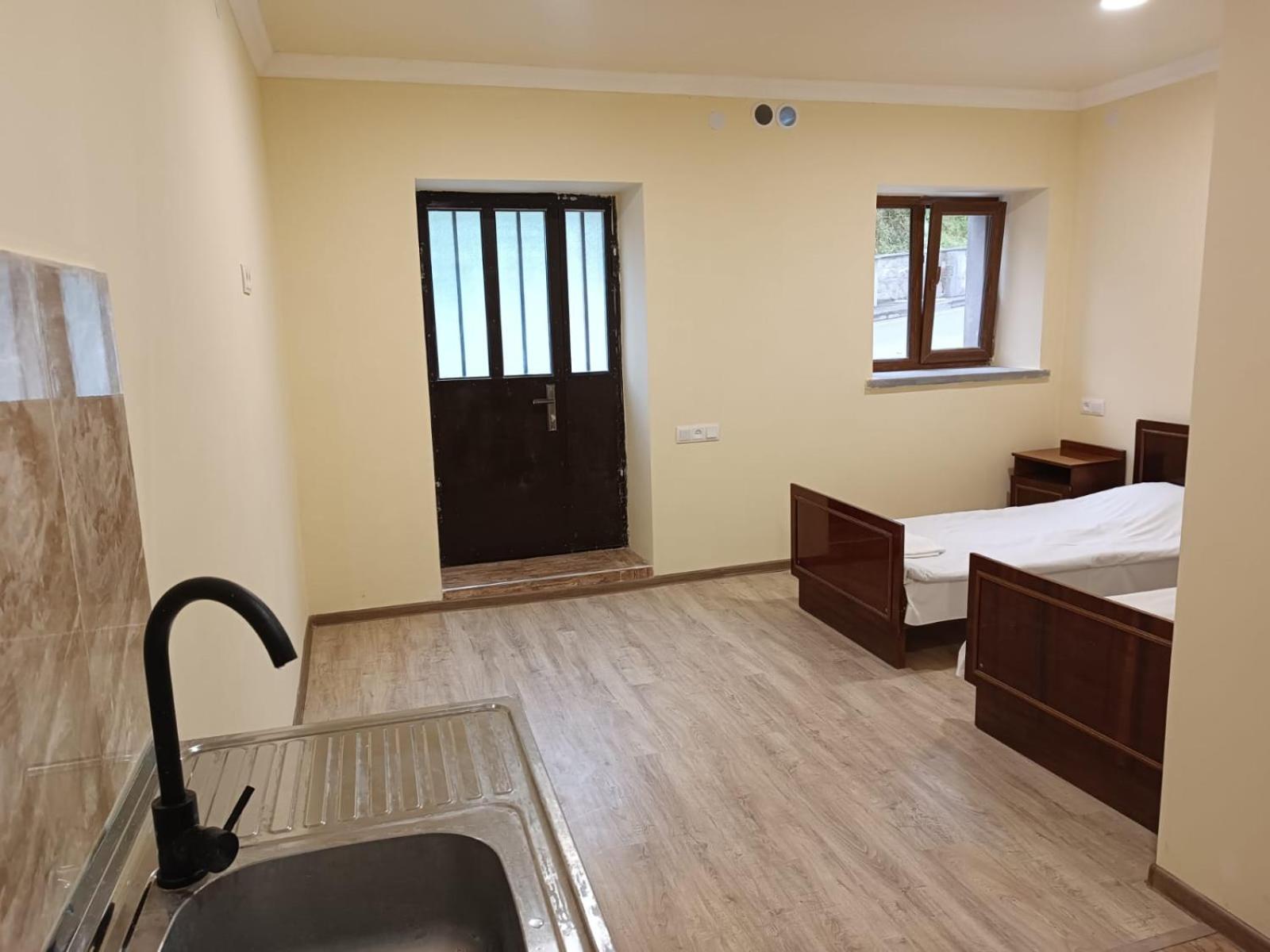 Verishen Guest House B&B 戈里斯 外观 照片