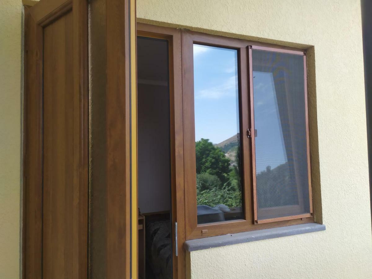 Verishen Guest House B&B 戈里斯 外观 照片