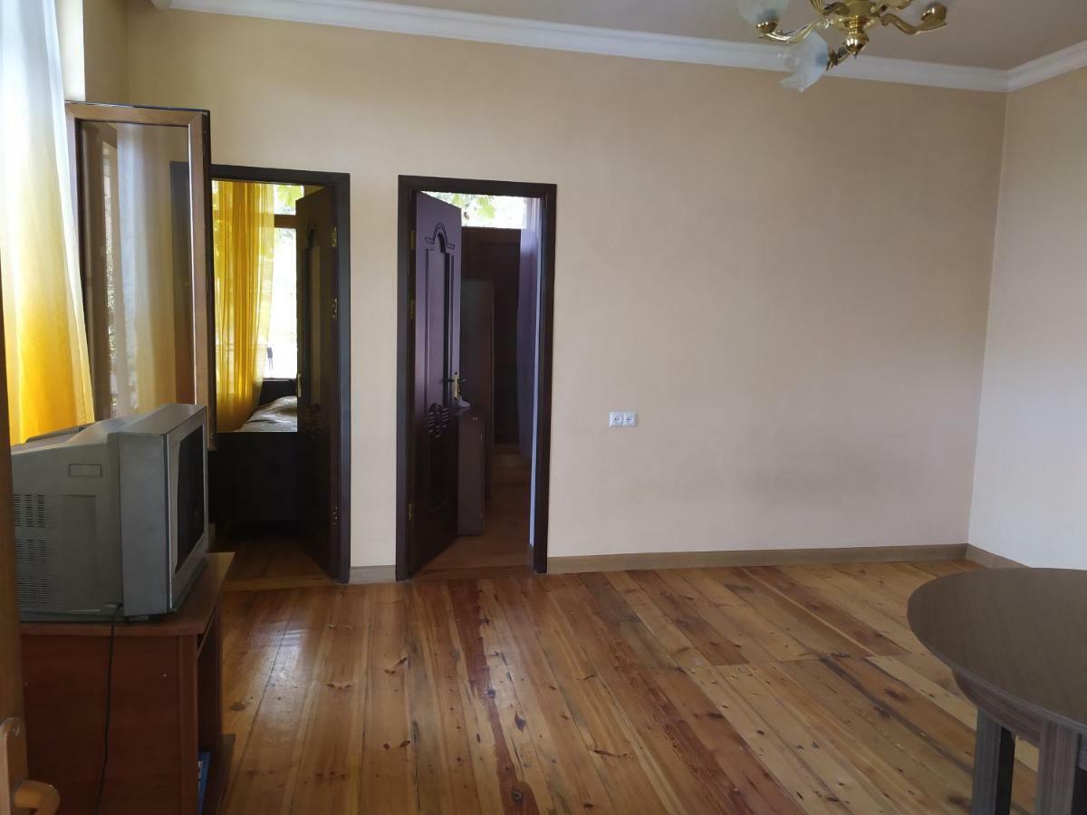 Verishen Guest House B&B 戈里斯 外观 照片